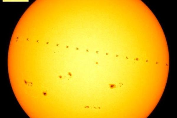 的天文奇观：探索秋季星空的魅力