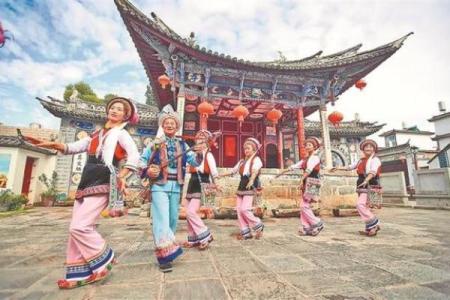 白族春节的独特习俗与节庆应用