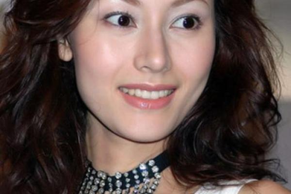 李嘉欣命理分析:如何改变命运,突破人生误区 李嘉欣命理分析:如何改变命运,突破人生误区